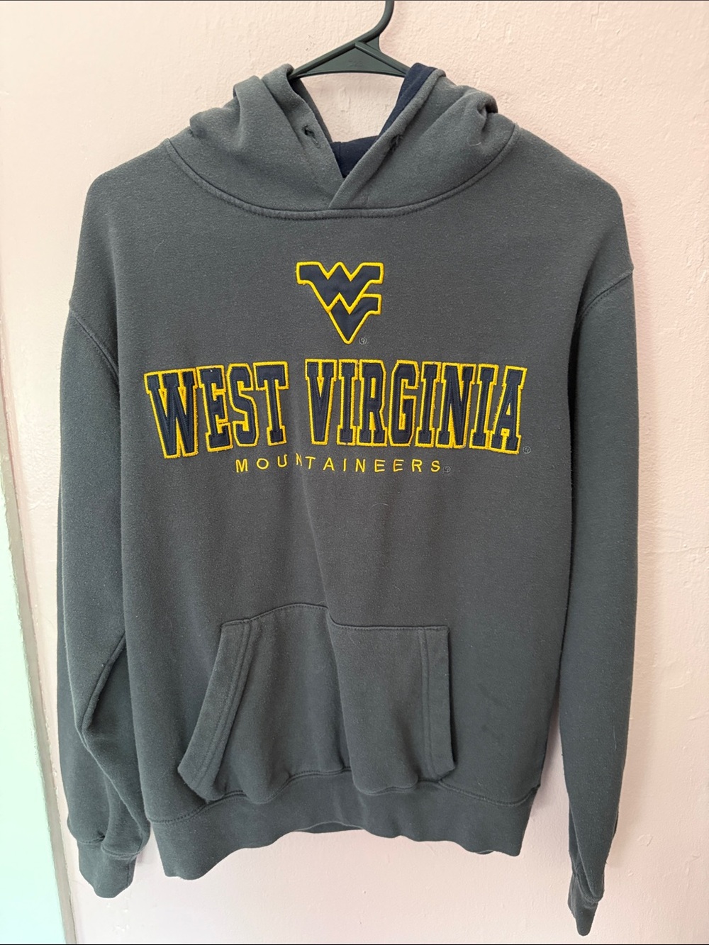 Colosseum West Virginia Mountaineers Gray Hoodie